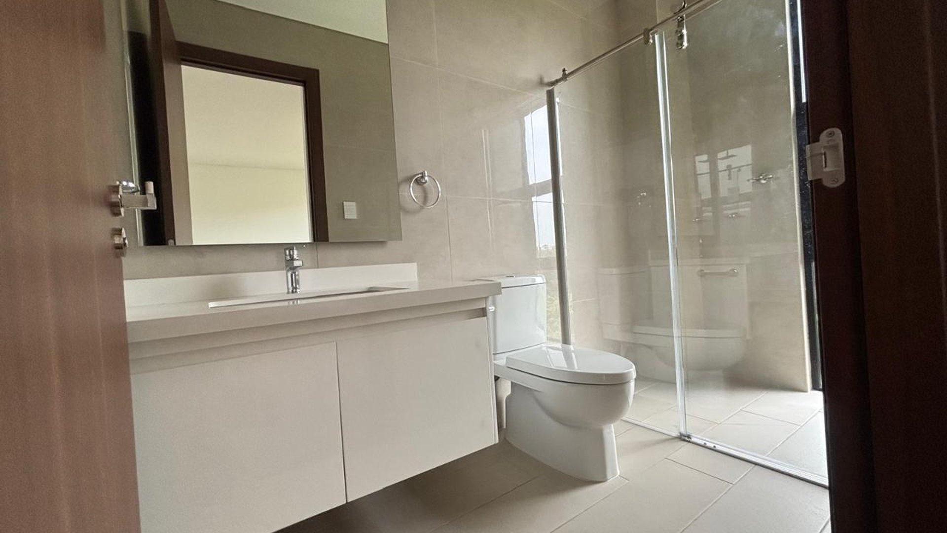 Apartamento en Alquiler / Venta Edificio Azores zona 15 VH2 - Miniatura 16