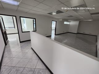 Renta de oficina con 2 baños en Zona 14 Ref-4922 - 5