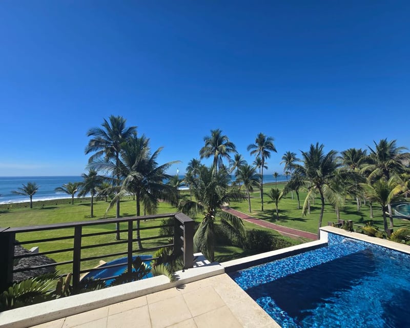 BLANC MONTERRICO FRENTE AL MAR, VILLA EN VENTA