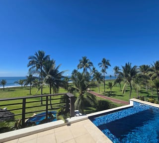 BLANC MONTERRICO FRENTE AL MAR, VILLA EN VENTA