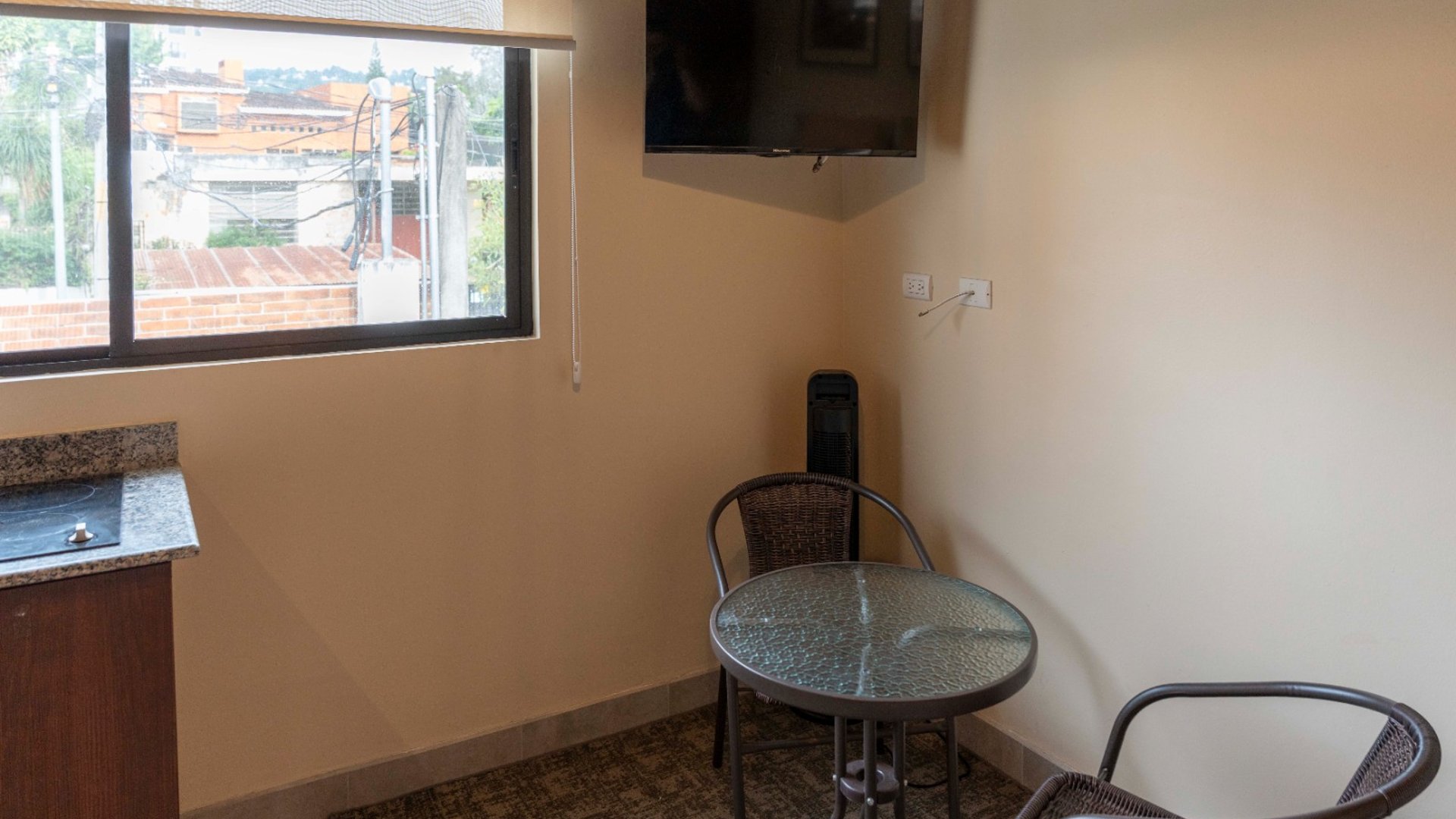 Apartamento amueblado en renta zona 15 / Vista Hermosa I - Miniatura 6