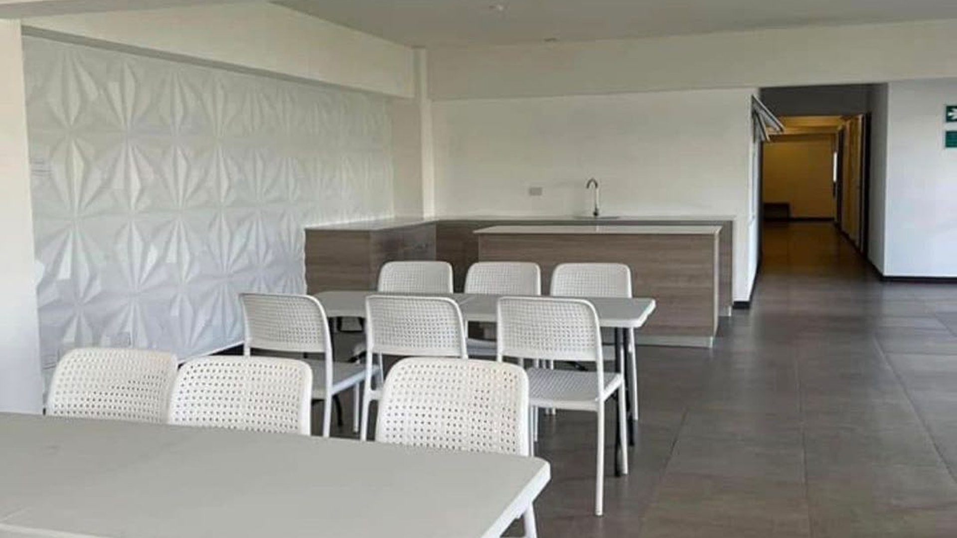 Venta de 2 apartamentos en Torre Pamplona zona 13 - Miniatura 15