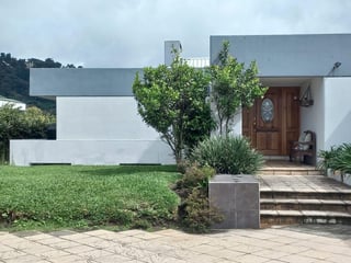 Amplia casa en renta dentro del exclusivo Condominio La Montaña! , zona 16 - 2
