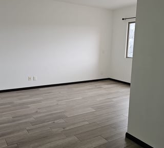 Apartamento en venta con balcon y 2 habitaciones zona 14 Ref-5104