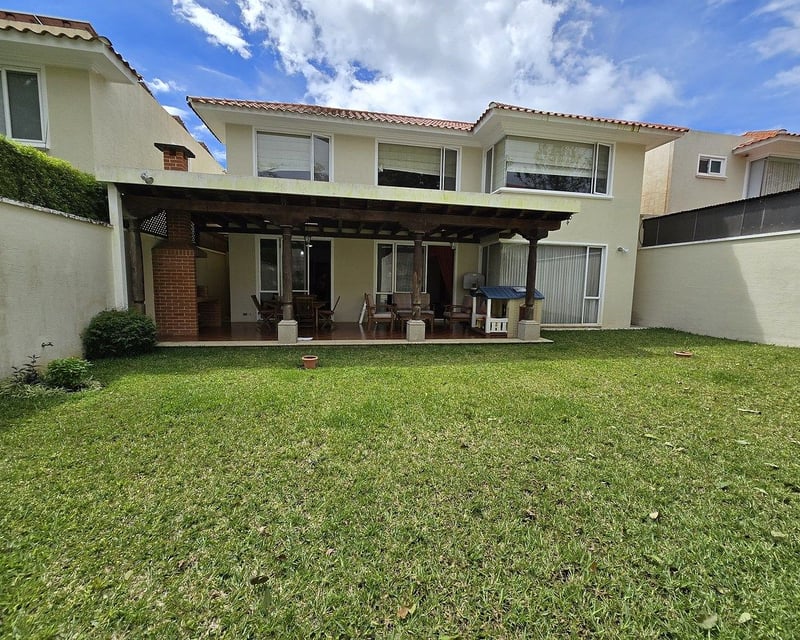 Hermosa Casa en Portal del Bosque en VENTA‼️
