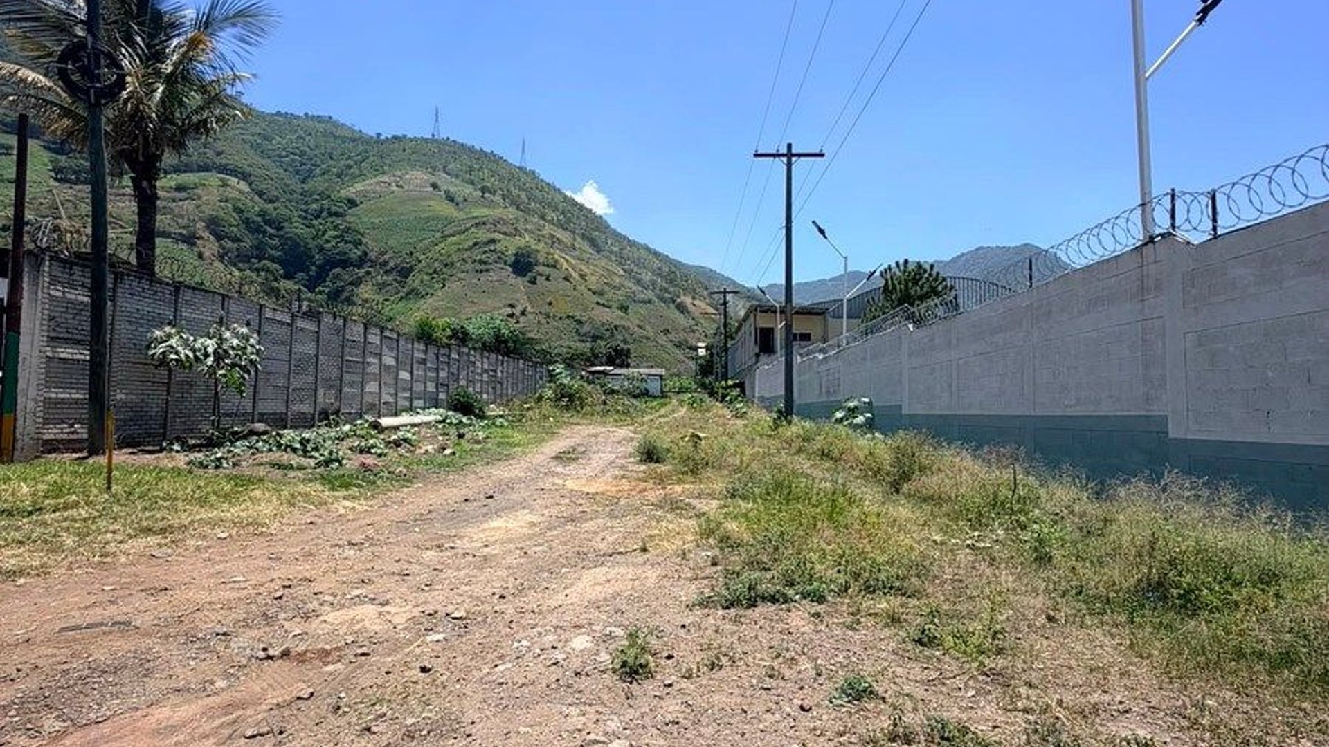 Terreno en Venta en Amatitlán, Guatemala | Ideal para Desarrollo Industrial, Log - Miniatura 2