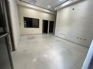 Predio en renta ideal taller, parqueo, showroom Ref-6083 - 5