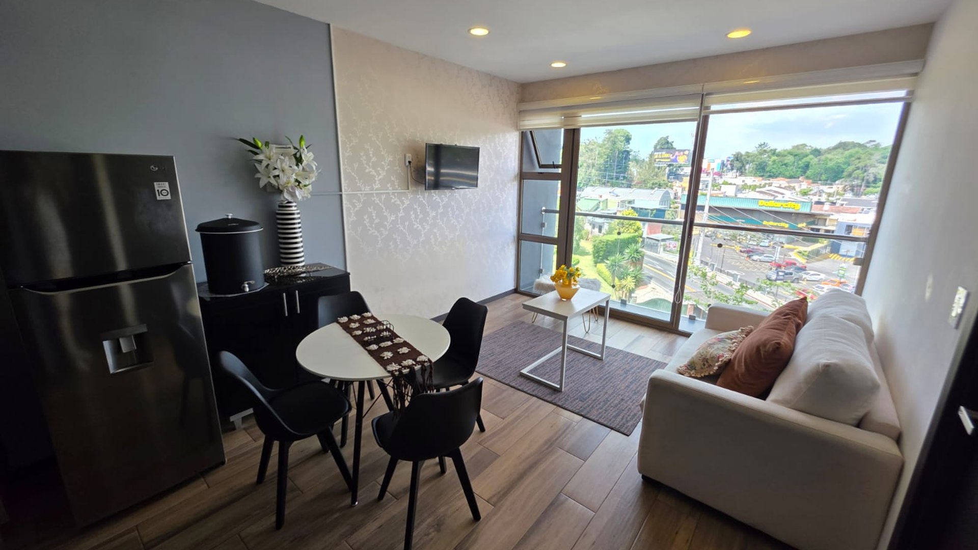 Apartamento moderno amueblado en renta en Muxbal 1 habitacion - Miniatura 2