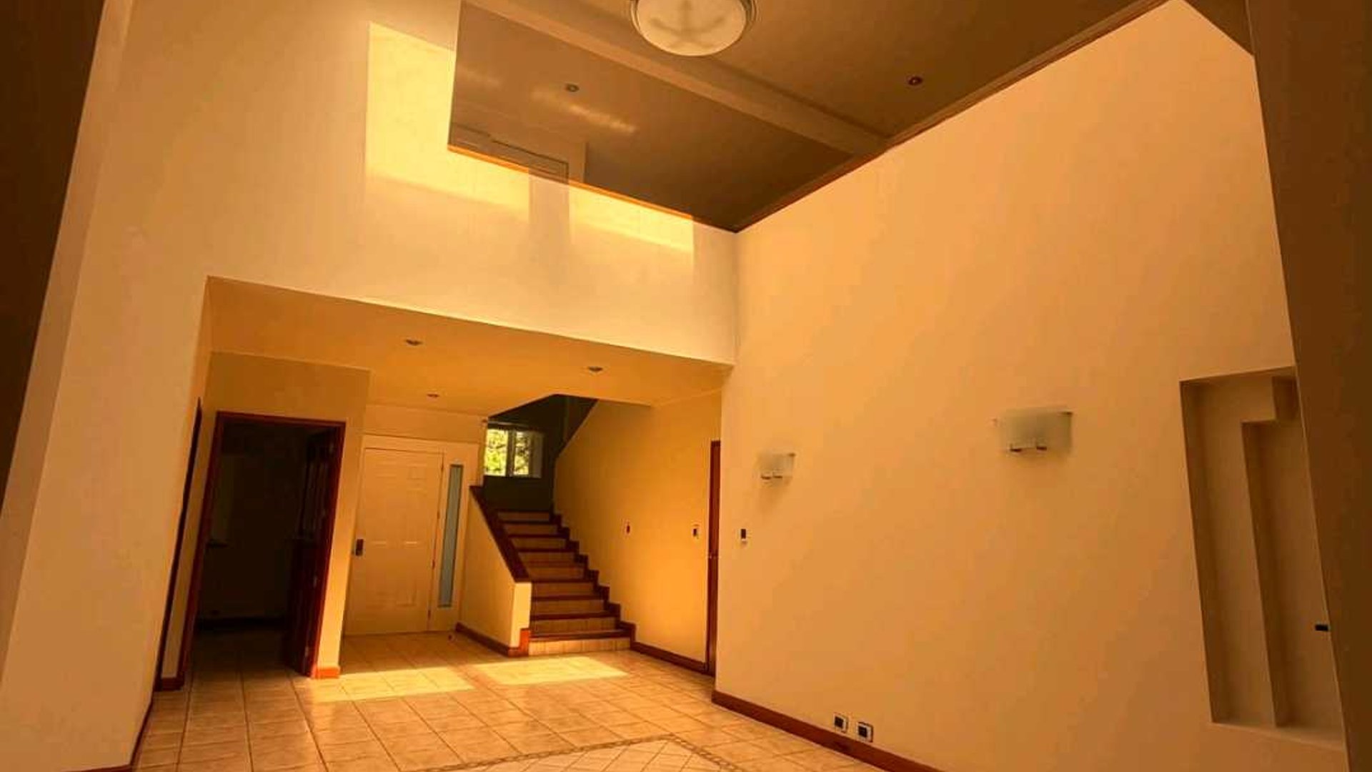Casa en Venta y Renta en Bosques de las Luces - Miniatura 4