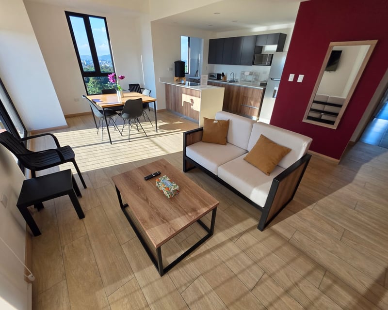 Apartamento amueblado en renta - 2 habitaciones en zona 10 Ref-5971