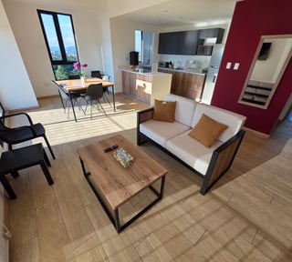 Apartamento amueblado en renta - 2 habitaciones en zona 10 Ref-5971