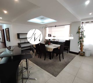 Apartamento amplio en venta zona 10 de 3 Dormitorios