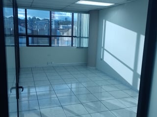 Oficina en Renta en  zona 9 de la Ciudad. - 5