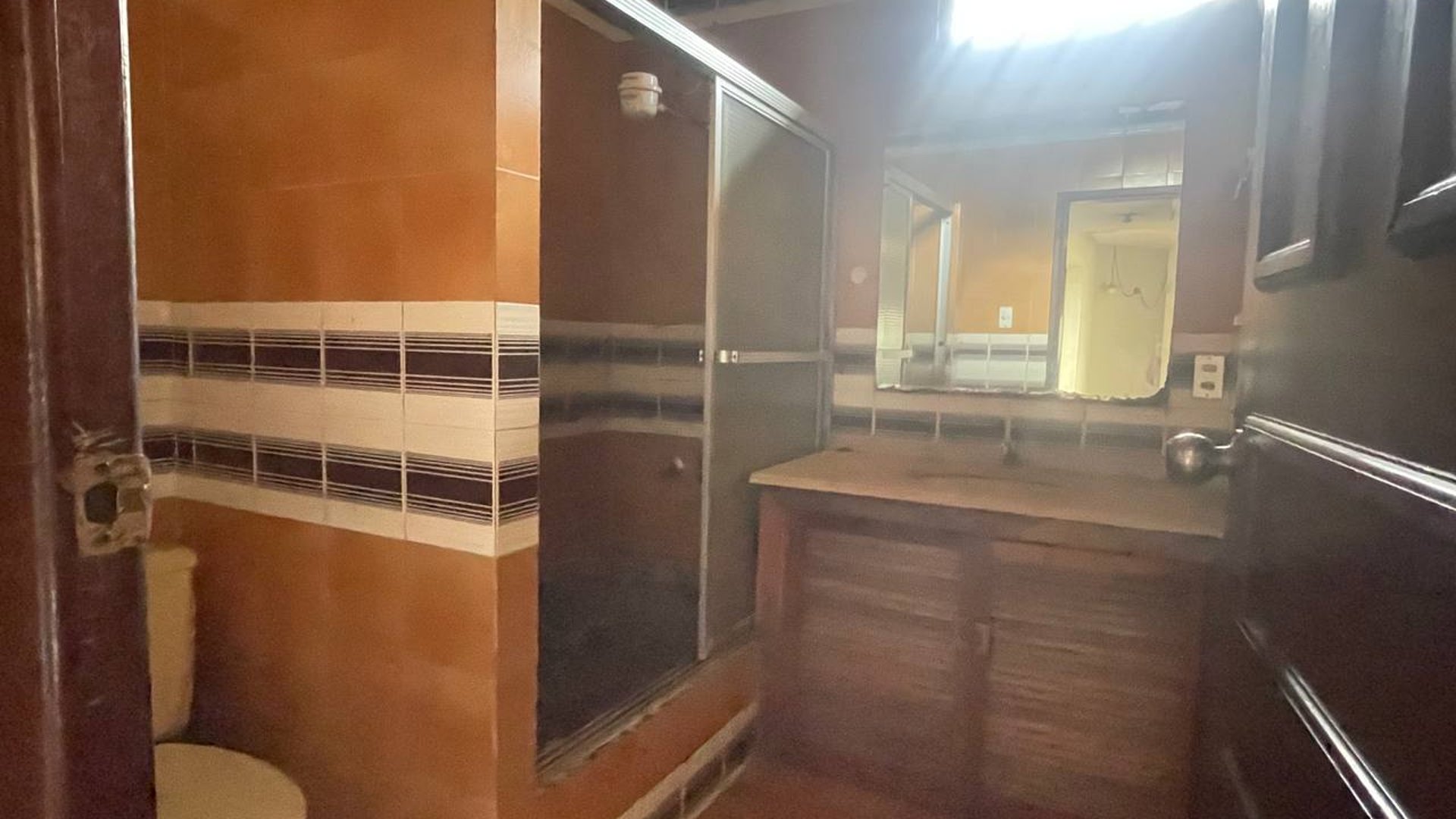 Casa en renta en 3ra avenida zona 2  - Miniatura 30