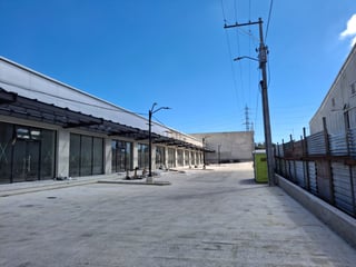 Locales, Ofibodegas y Oficinas en Alquiler El Doral, Km.16 CES - Image 6