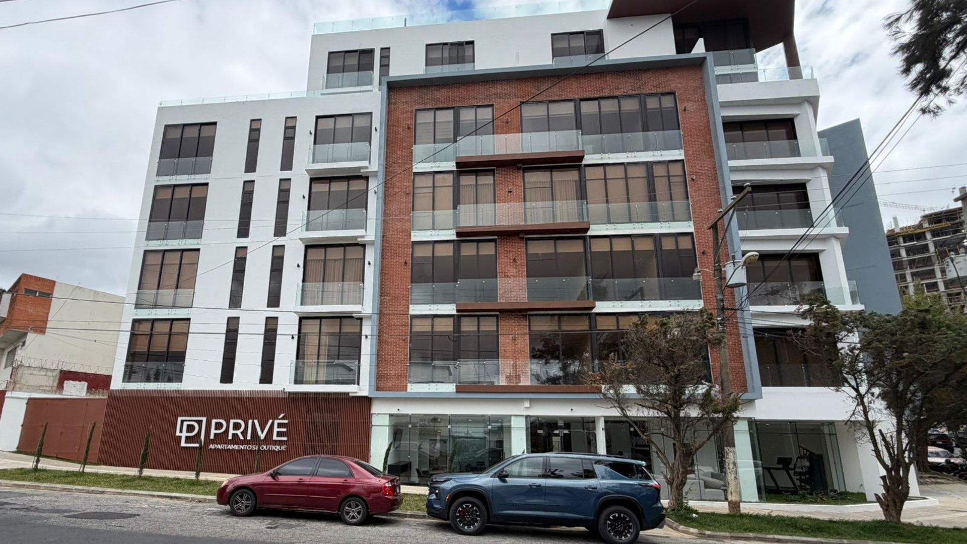 VENTA DE LINDO Y CÉNTRICO APARTAMENTO  - PRIVÉ, ZONA 15