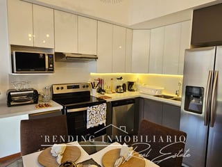 Apartamento amueblado en renta Edificio Casa Clara Zona 10 - Image 1