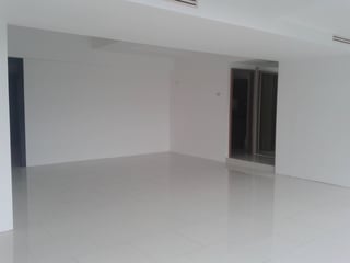 Oficina en renta zona 10, Design Center - 2