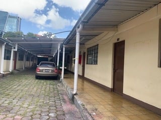 CASA EN VENTA ZONA 10 - 3