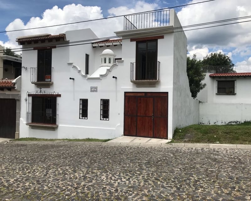 Casa en Venta; Casa TADEO,  Antigua Gardens, Ciudad Vieja, Sac.