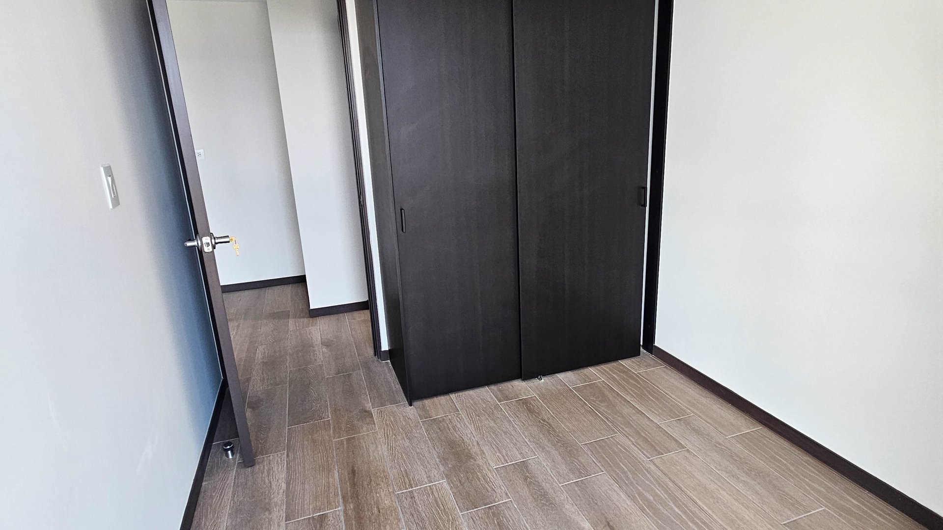 ZONA 11 APARTAMENTO EN VENTA - Miniatura 10