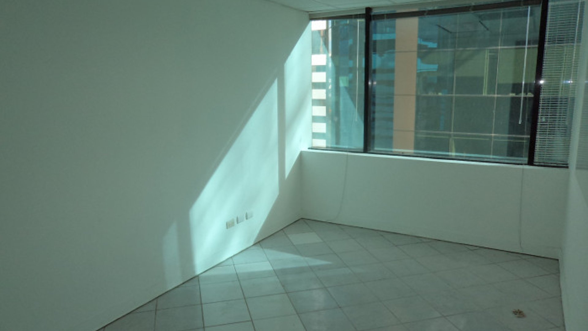 En Renta Oficina en Zona 14 Europlaza Guatemala - Miniatura 7