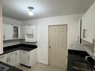 🔹 APARTAMENTO EN  VENTA ZONA 10 🔹 - Image 2