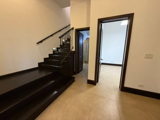 ALQUILER DE AMPLIA Y HERMOSA CASA - RAMBLAS DE CAYALÁ, ZONA 16 - 3