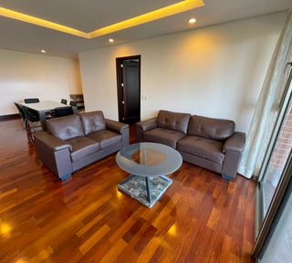 ALQUILER DE AMPLIO APARTAMENTO  - SANTA SOFIA, ZONA 10 