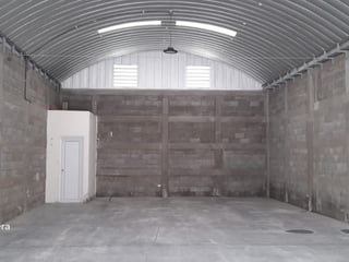 Iztapa/ Bodegas en renta - 4