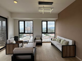 Vendo apartamento en Edificio MERAKI zona 10 por columpio de VH  - 4