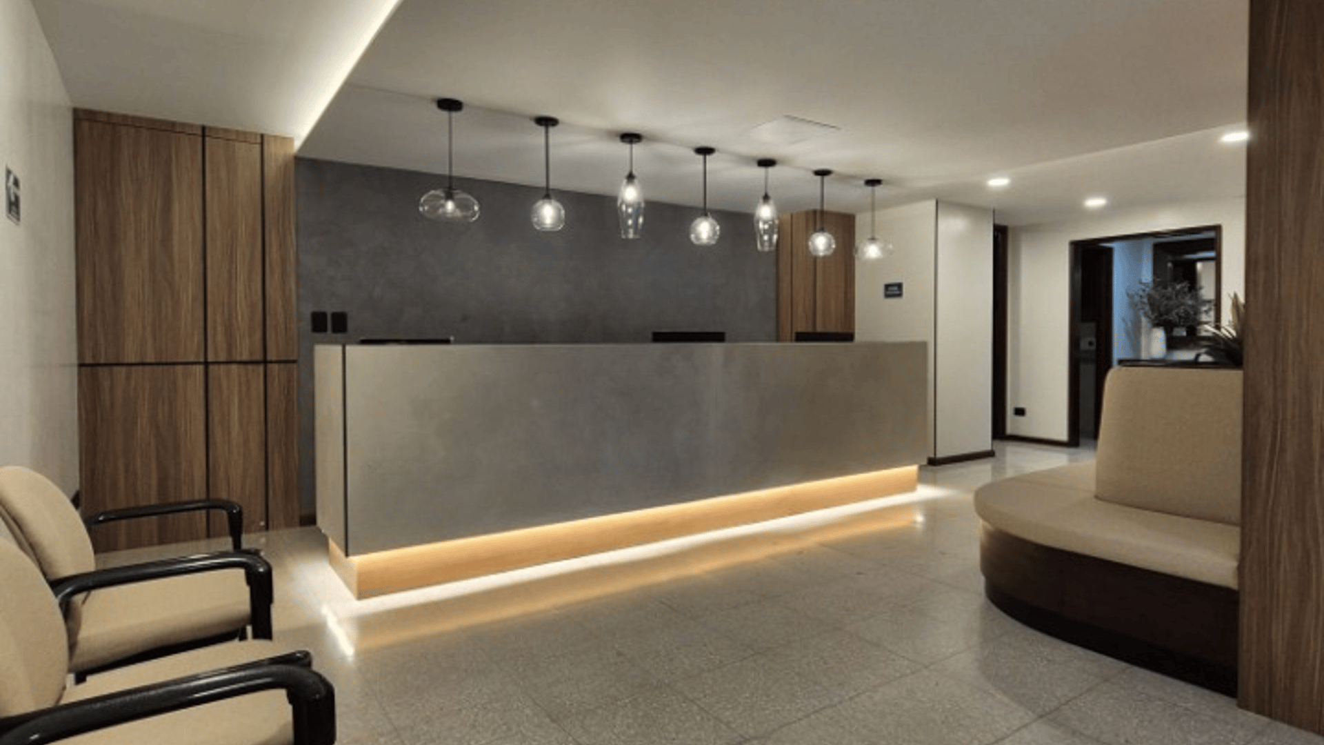 Clínica amplia en Venta en  zona 15