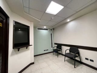 Vendo Clinica en Edificio Mutimedica - 2