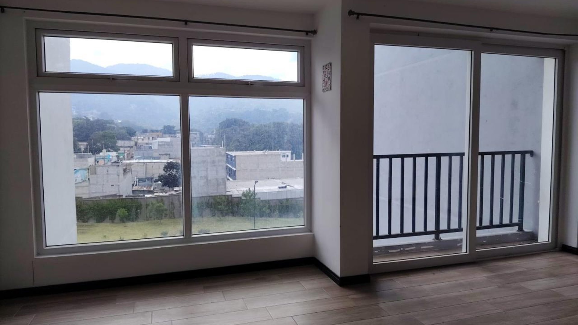 Vendo apartamento con 3 habitaciones en Sakai zona 1 de Mixco Ref-6036