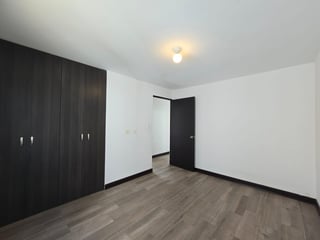 VENTA Apartamento Edificio Villas Granada II Santa Catarina Pínula  - 4