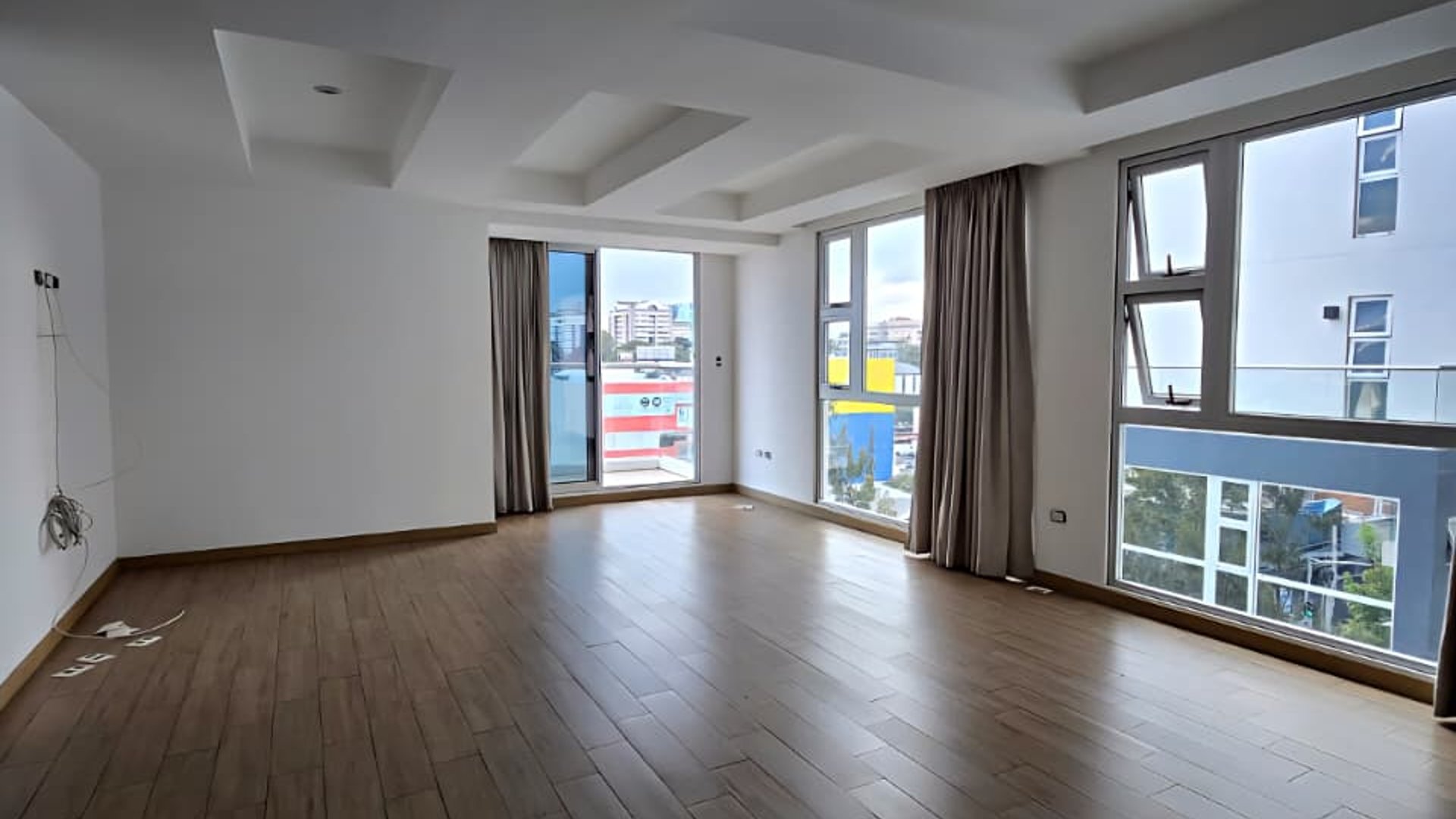 RENTA DE APARTAMENTO EN CITYHAUS ZONA 10 - Image 1