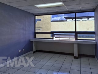 5 oficinas en venta en Edificio Torre Azul, zona 9 - 4