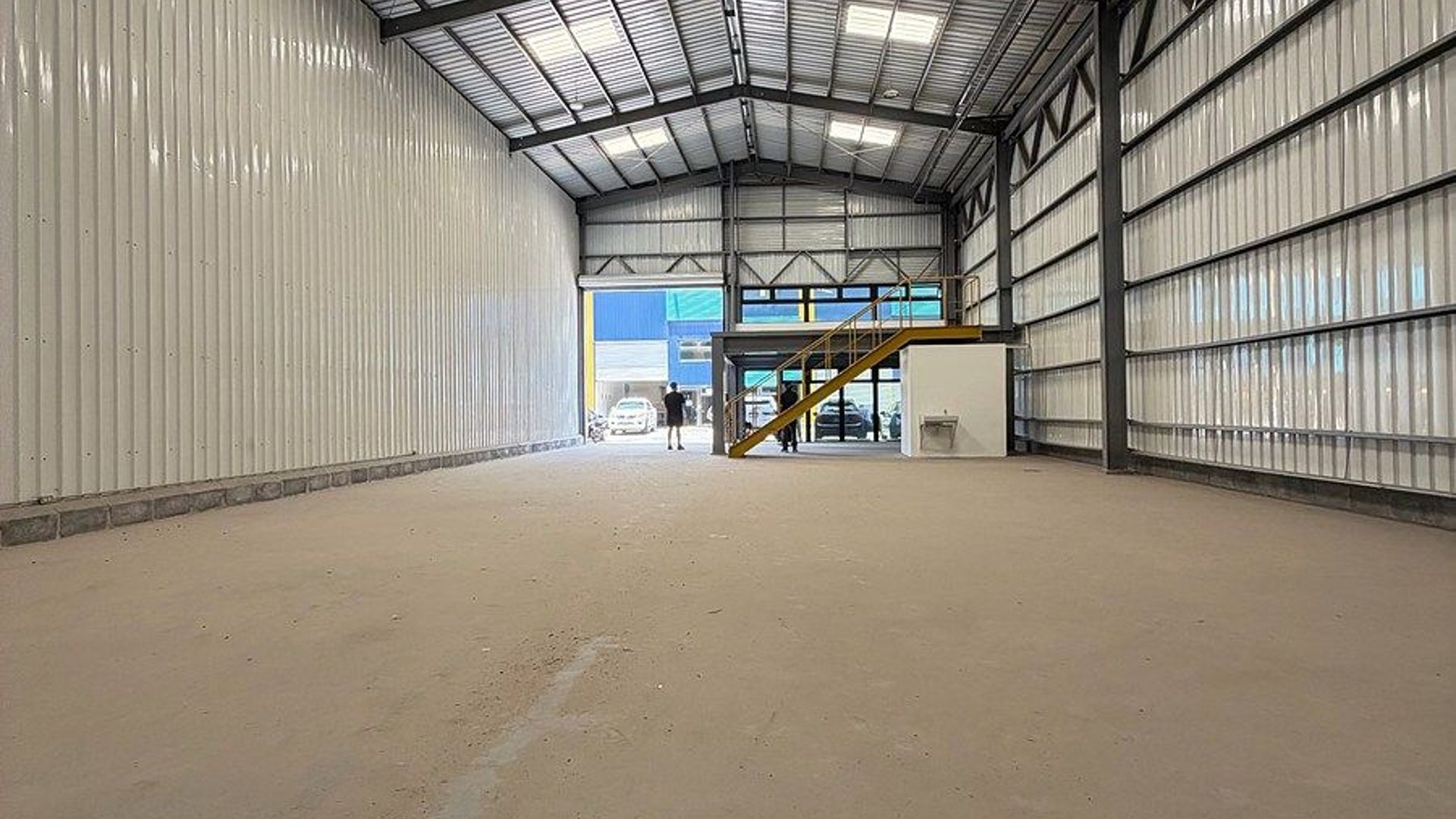 ???? Bodega en Renta o Venta – 449.37 m² / Villa canales cerca de la Vas