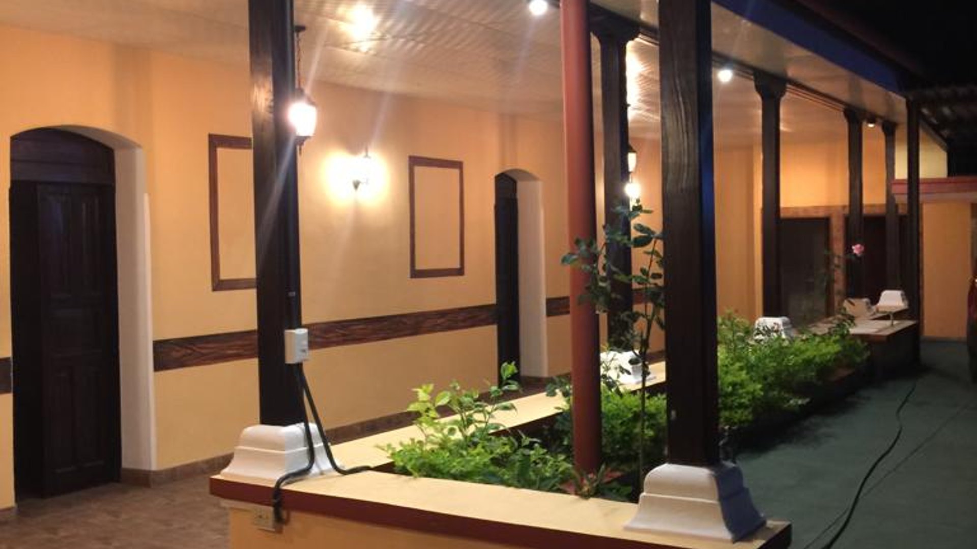 Linda y Amplia Casa en Alquiler en Cobán - Miniatura 4