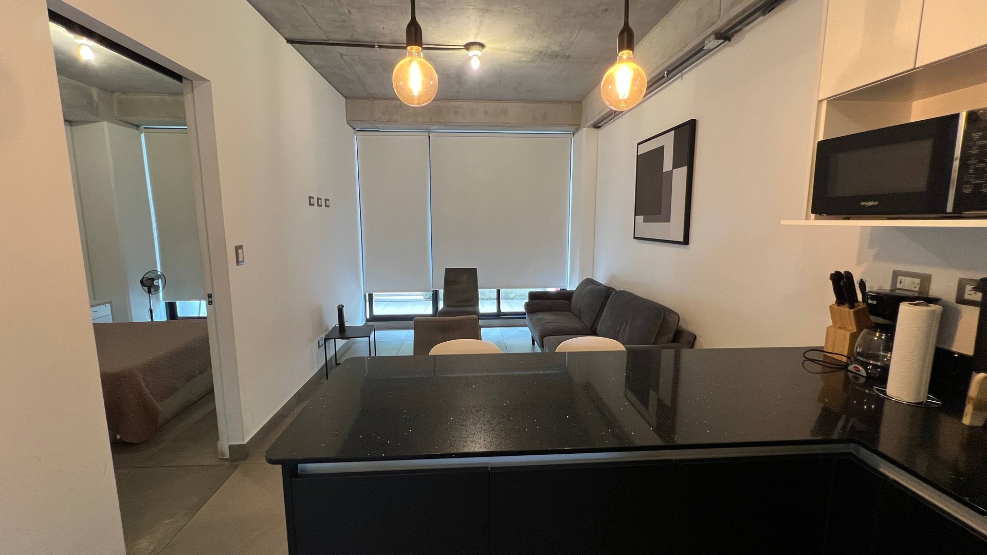 Apartamento en venta en edificio shift cayala zona 16 - Image 1