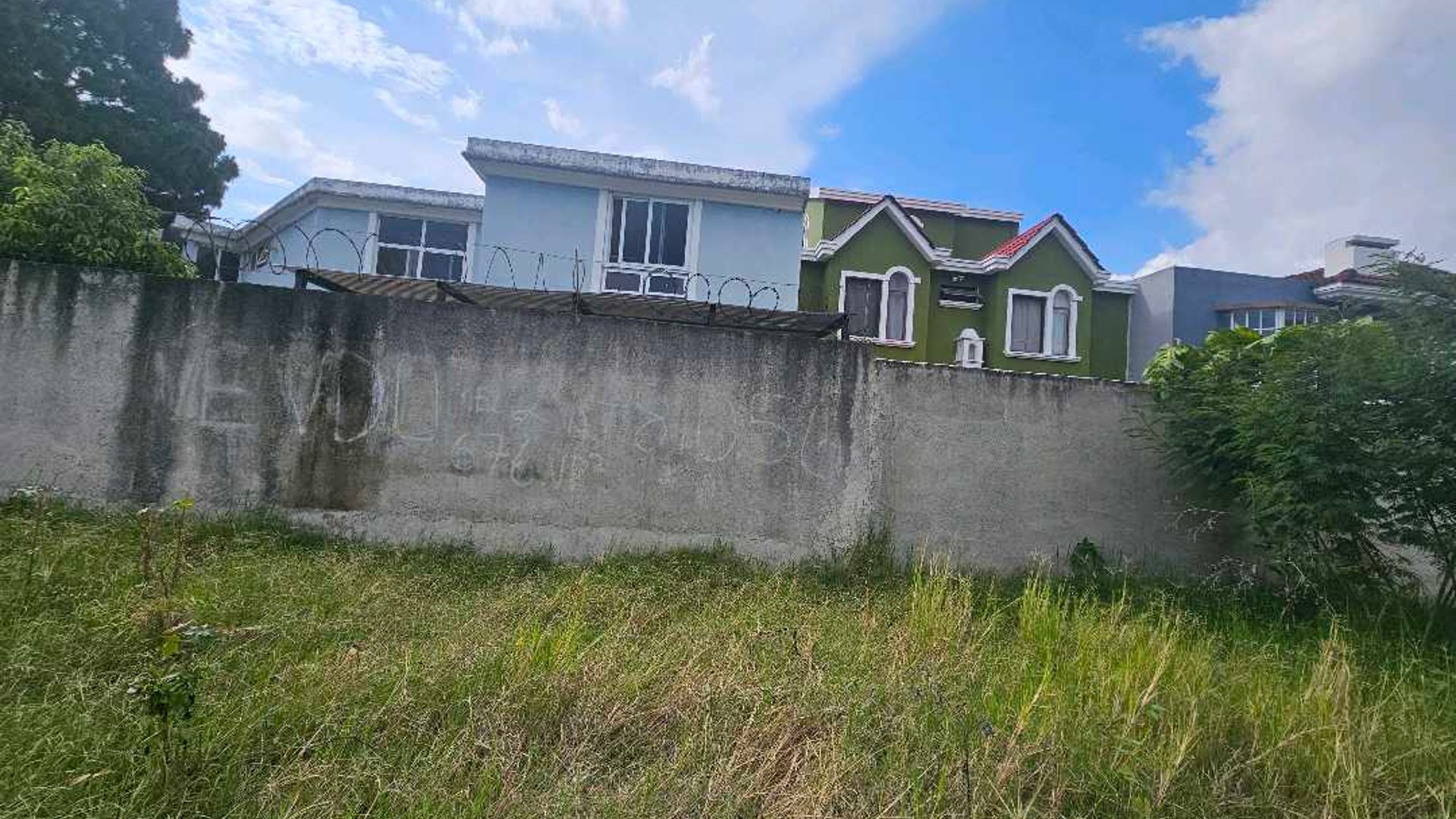 Terreno en Venta en Zona 16, Condominio Las Fuentes - Miniatura 3