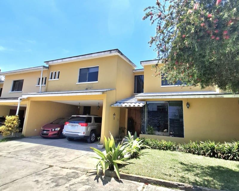 Casa en VENTA dentro de Condominio en Km.19.9 CES