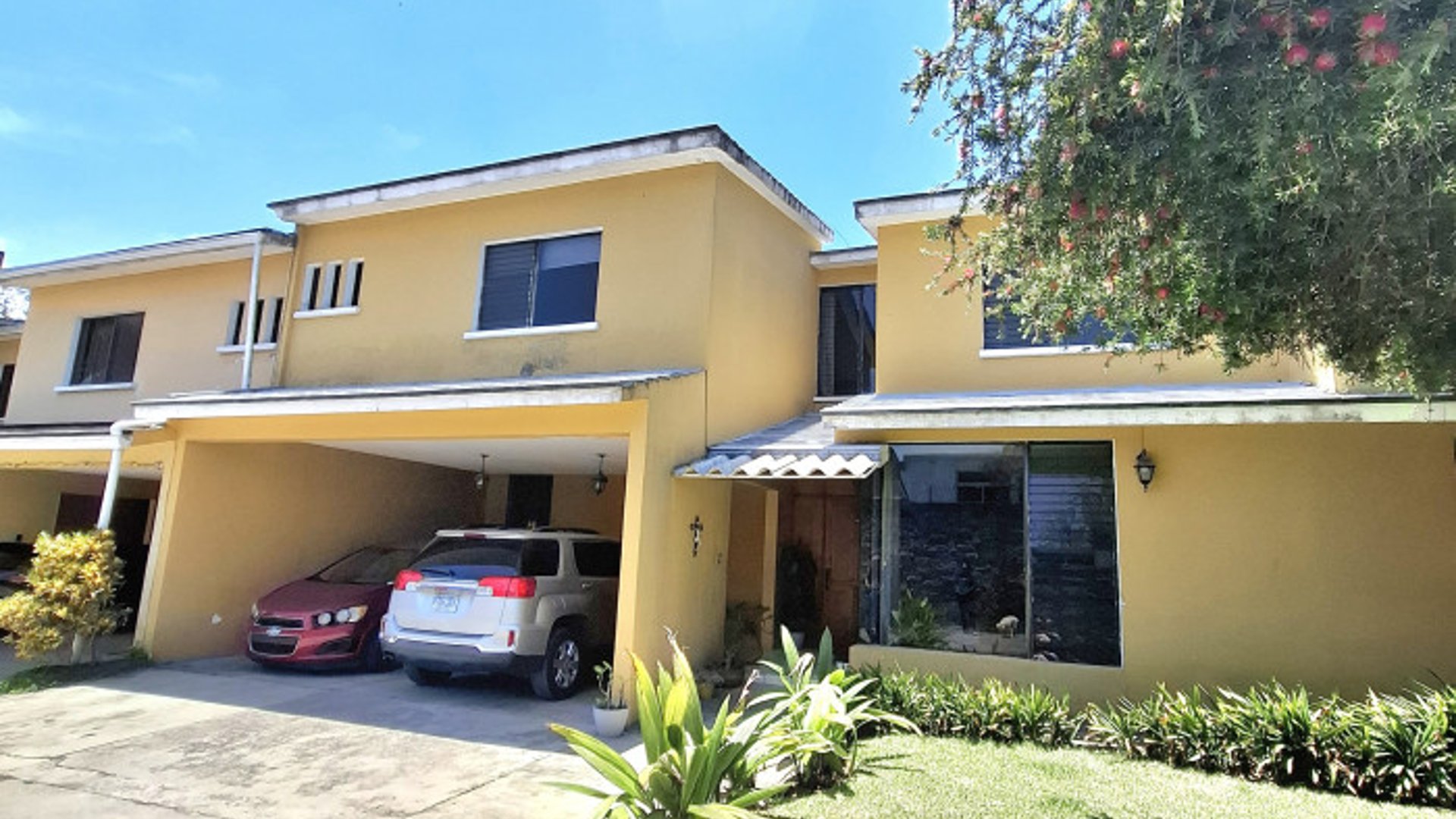 Casa en VENTA dentro de Condominio en Km.19.9 CES