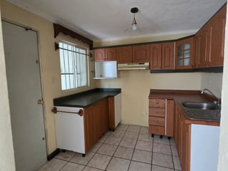 Casa en Venta Prados del Tabacal 1 Villa Nueva - Image 3
