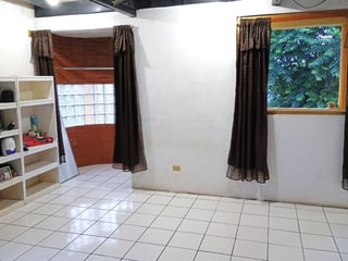 CASA EN VENTA EN CARRETERA A SANTA ELENA BARILLAS - 2