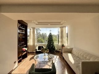 Apartamento en Venta – Edificio Milenia, Zona 10 - 2