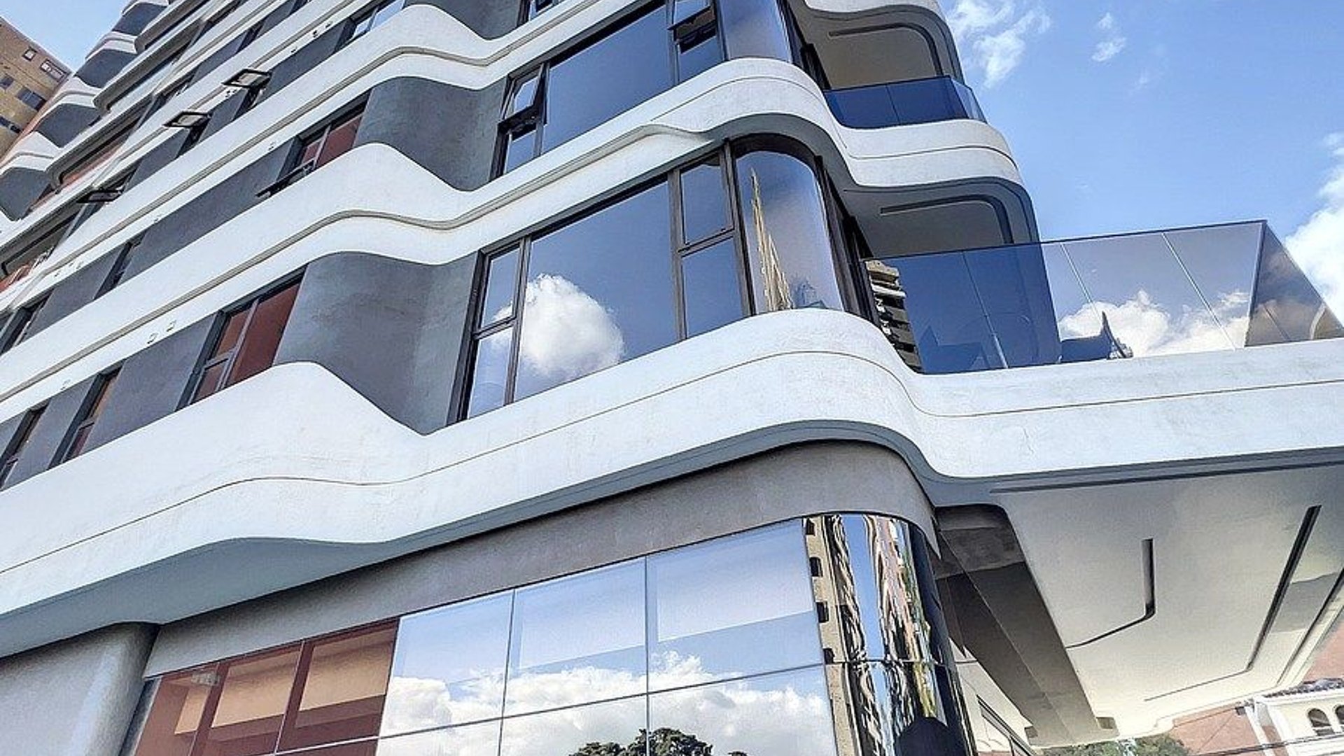 Apartamento en Alquiler  Edificio Torre Vertic Zona 14 - Miniatura 48
