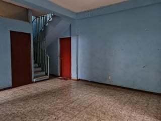 Edificio de 4 niveles en Venta en Calz. Aguilar Batres - 5