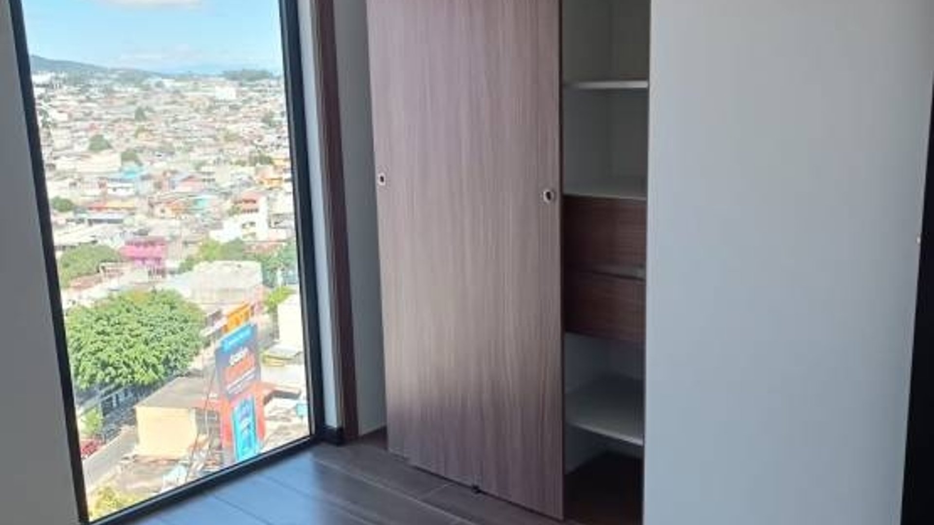 Apartamento en Venta, Zona 11 (V9968) - Miniatura 17