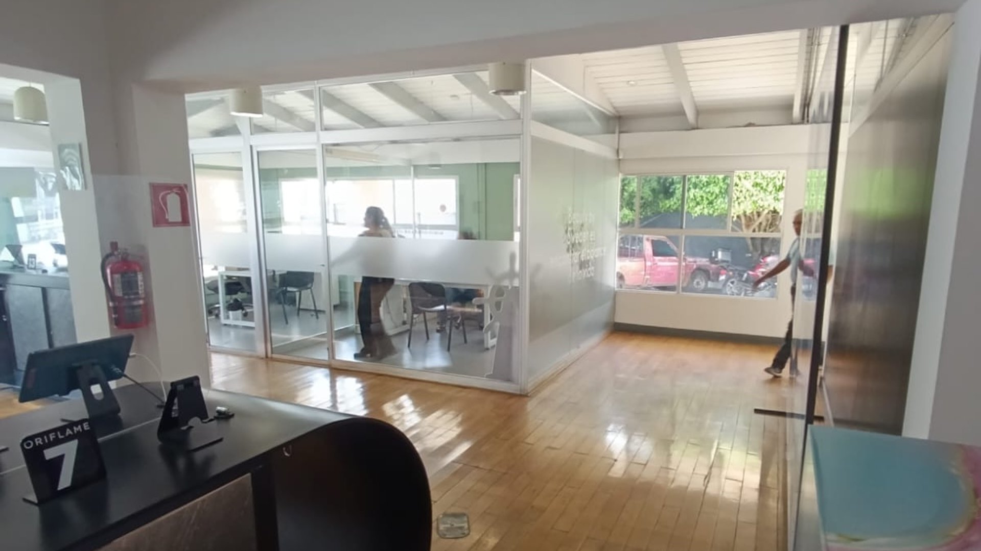 Propiedad Comercial en Alquiler zona 9 - Miniatura 27